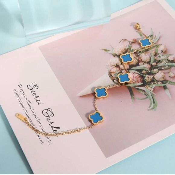 18K Gold Plated Clover Four Leaf Blue Bracelet - Picture 4 of 8